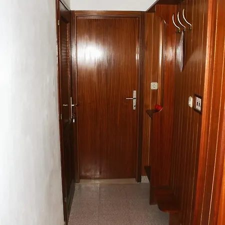 2949b Apartment *