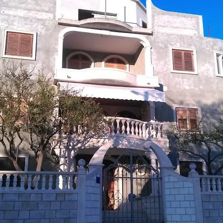 2949b Apartment
